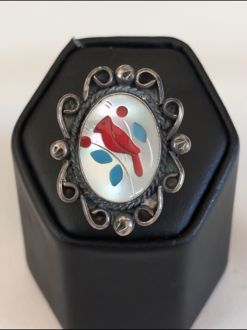 Vintage Zuni Mother Of Pearl Cardinal Inlay Silver Ring
